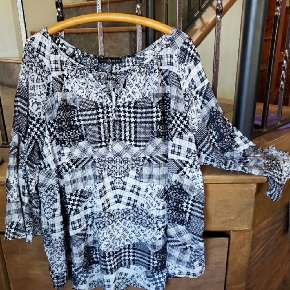 💙 Plus black&white plaid boho top